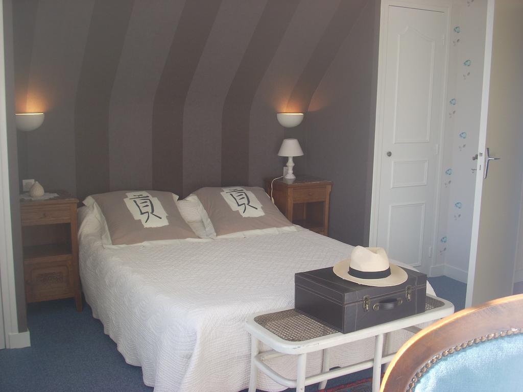 Chambres D'Hotes Kergollay Lanhouarneau Oda fotoğraf